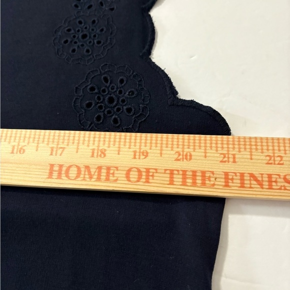 LOFT Black Sleeveless T-shirt Dress with Eyelet Detail at Shoulder. Fabric Belt. - Picture 6 of 11